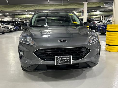 Used 2022 Ford Escape SEL w/ SEL Stealth AWD Package image 6