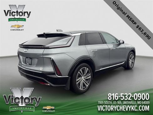 Used 2024 Cadillac Lyriq Luxury image 6