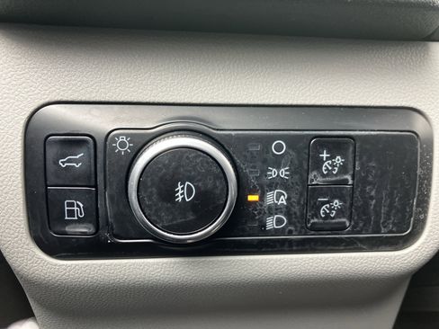 Used 2023 Ford Escape Platinum image 23