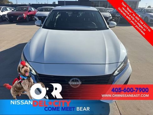 New 2025 Nissan Altima 2.5 SL image 8