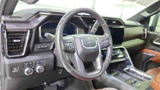 Used 2024 GMC Sierra 2500 Denali Ultimate AWD/4WD image 19