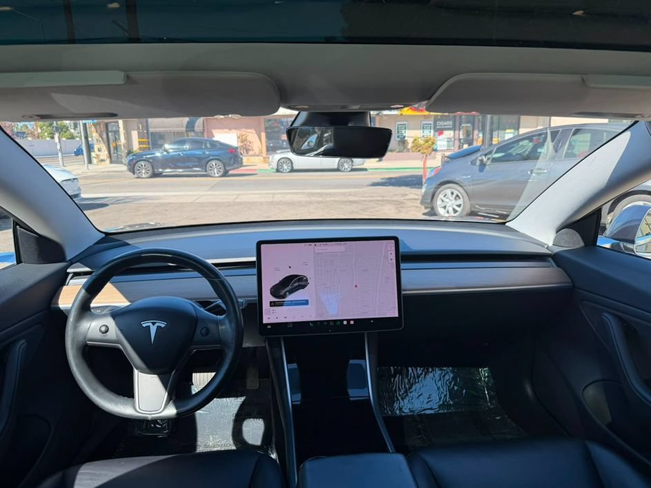 Used 2018 Tesla Model 3 Mid Range RWD image 26