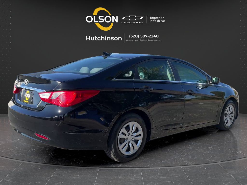 Used 2011 Hyundai Sonata GLS FWD image 5