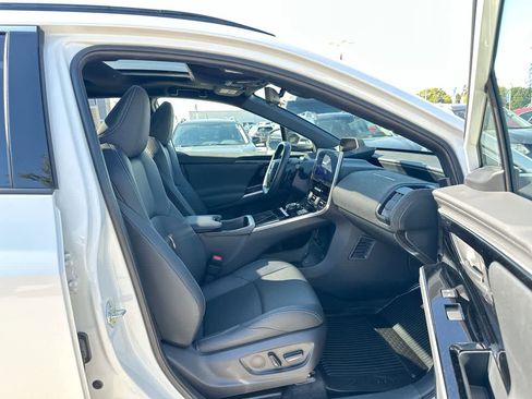 Used 2024 Subaru Solterra Touring w/ Touring Package image 27