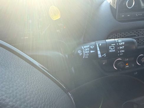 Used 2024 Honda HR-V Sport image 23