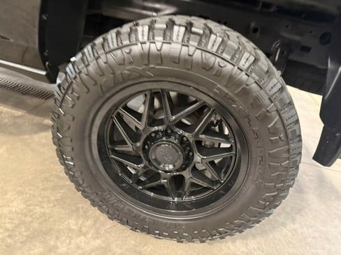 Used 2024 RAM 2500 Big Horn AWD/4WD image 30