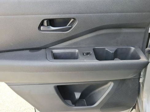 Certified 2024 Nissan Pathfinder SV FWD image 14