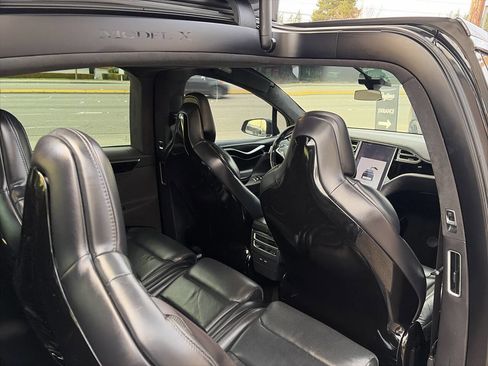 Used 2016 Tesla Model X 90D image 24
