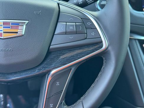 Certified 2025 Cadillac XT5 Premium Luxury image 31