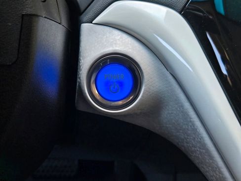 Used 2018 Chevrolet Bolt LT image 19