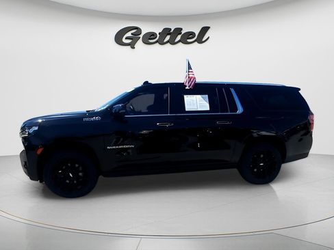 Used 2023 Chevrolet Suburban High Country image 2