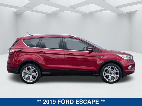 Used 2019 Ford Escape Titanium w/ U9j03 - Titanium Tow Package image 3
