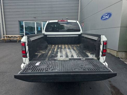 Used 2024 Nissan Frontier SV w/ SV Convenience Package AWD/4WD image 7