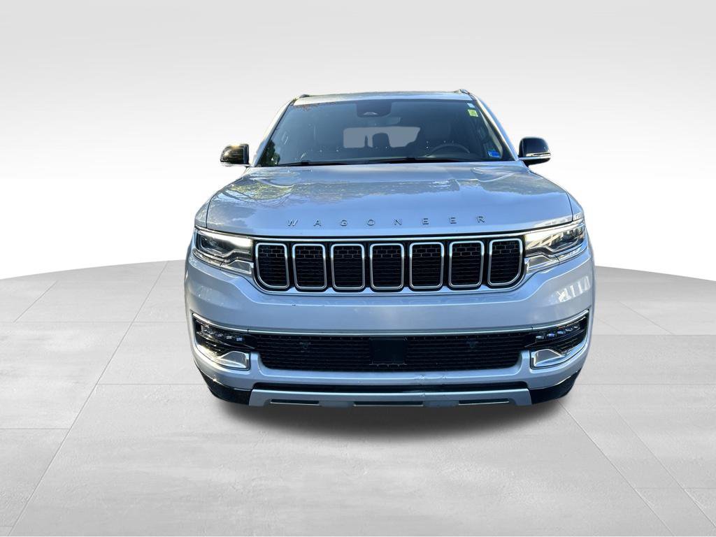 Used 2025 Jeep Wagoneer Series II w/ 8-Passenger Seating Package AWD/4WD image 9