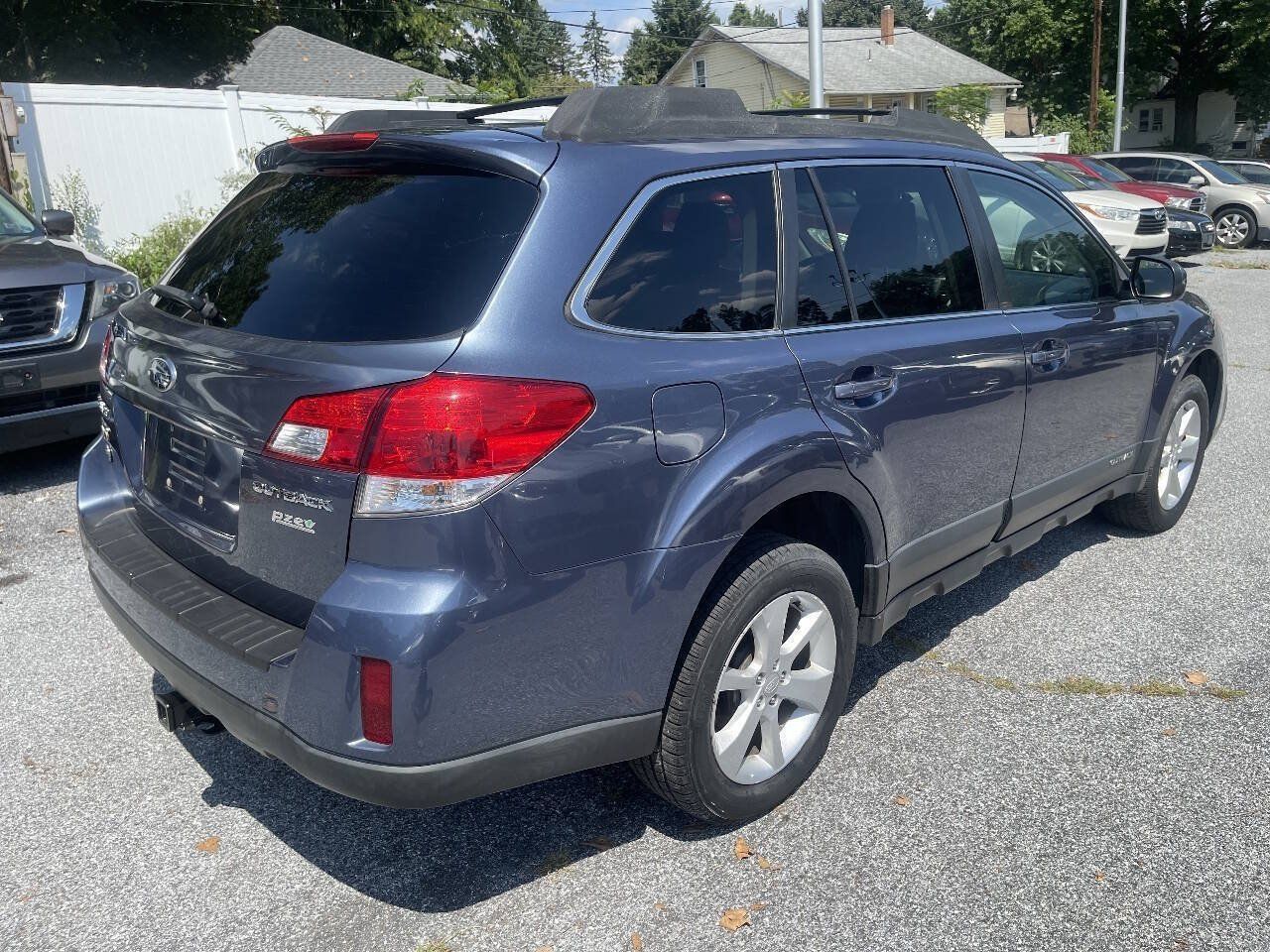 Used 2013 Subaru Outback 2.5i Premium AWD/4WD image 6