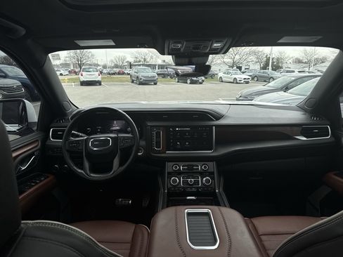 Used 2023 GMC Yukon Denali Ultimate image 21