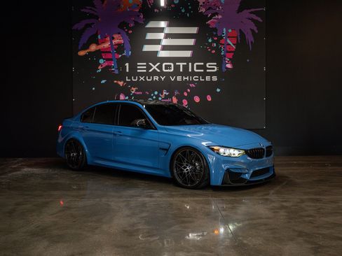 Used 2018 BMW M3 RWD image 3