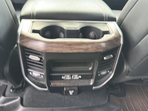 Used 2019 RAM 1500 Laramie image 16