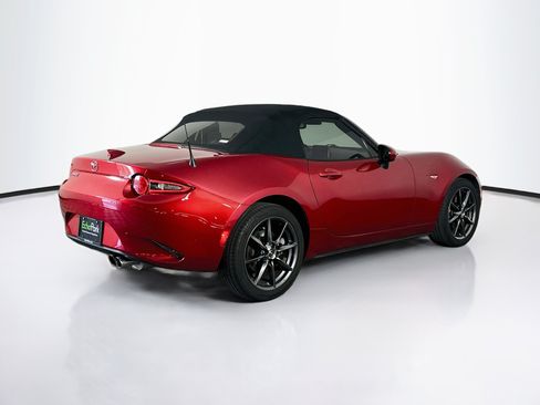 Used 2016 MAZDA MX-5 Miata Grand Touring RWD image 9