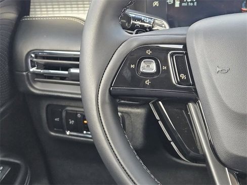 New 2026 Lincoln Corsair Premiere image 26