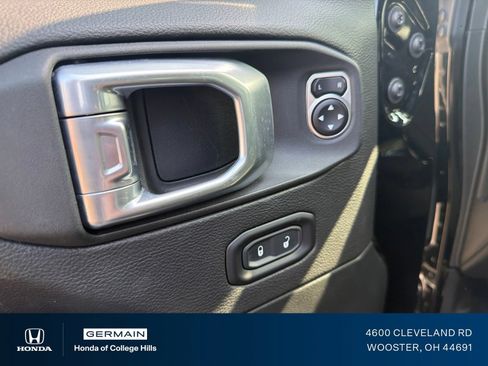 Used 2021 Jeep Gladiator Overland AWD/4WD image 15