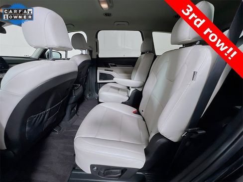 Used 2023 Kia Telluride S image 26