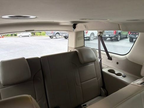 Used 2019 Chevrolet Suburban LT AWD/4WD image 22