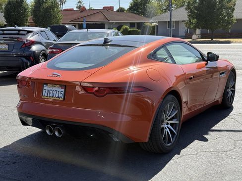 Used 2016 Jaguar F-TYPE Coupe RWD image 4