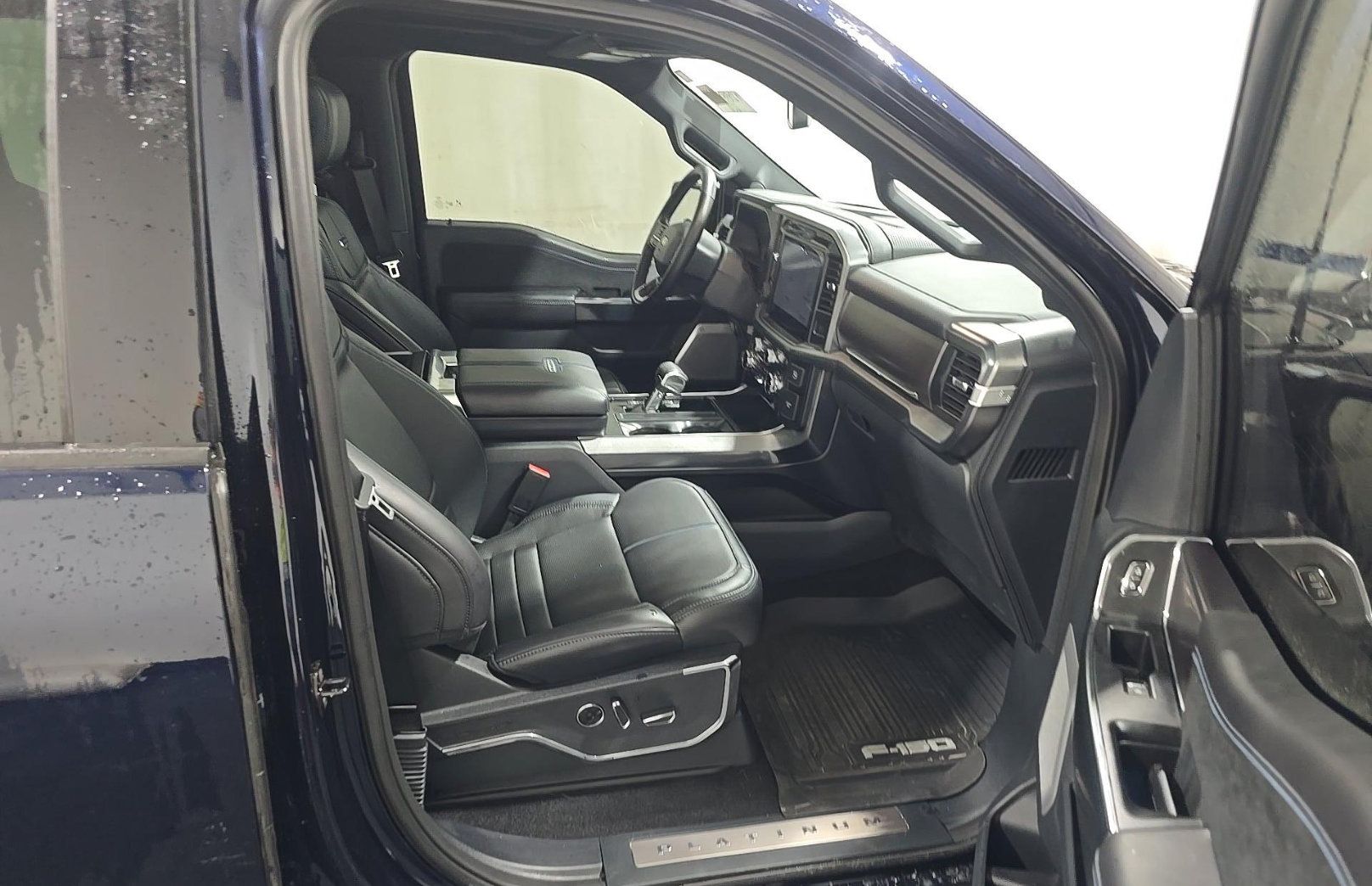 Used 2025 Ford F150 Platinum AWD/4WD image 8