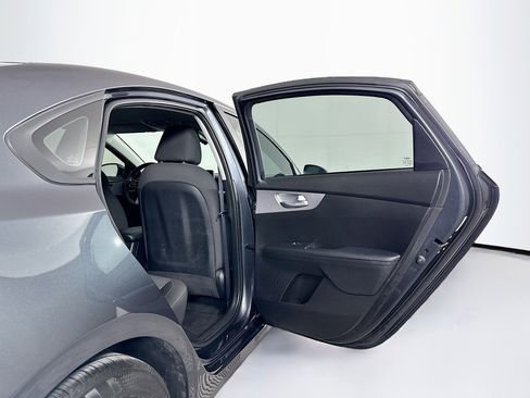 Used 2023 Kia Forte LXS image 27