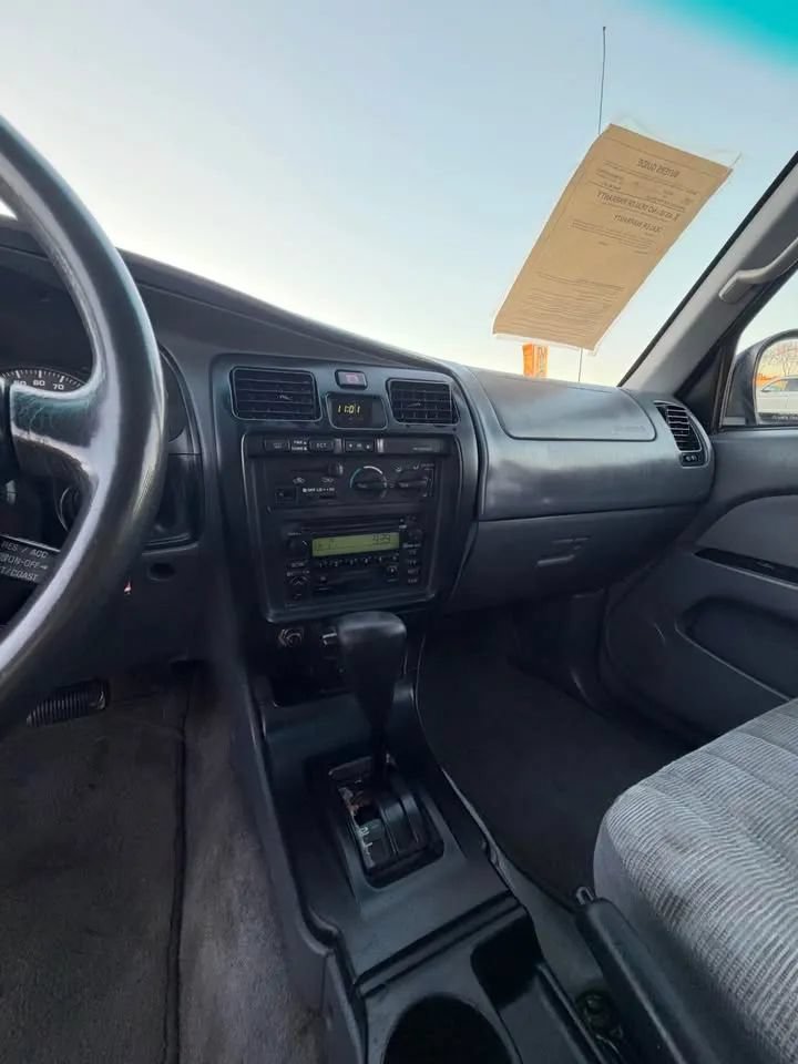 Used 2000 Toyota 4Runner 2WD image 9