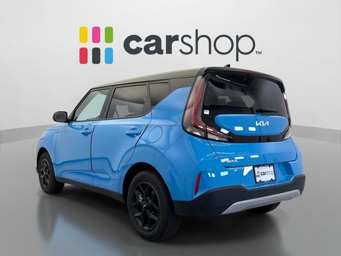 Used 2024 Kia Soul S FWD image 3