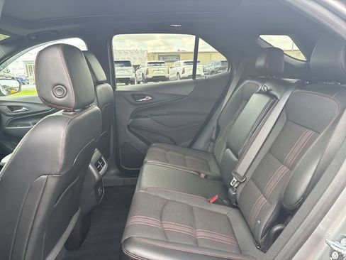 Certified 2023 Chevrolet Equinox RS FWD image 17