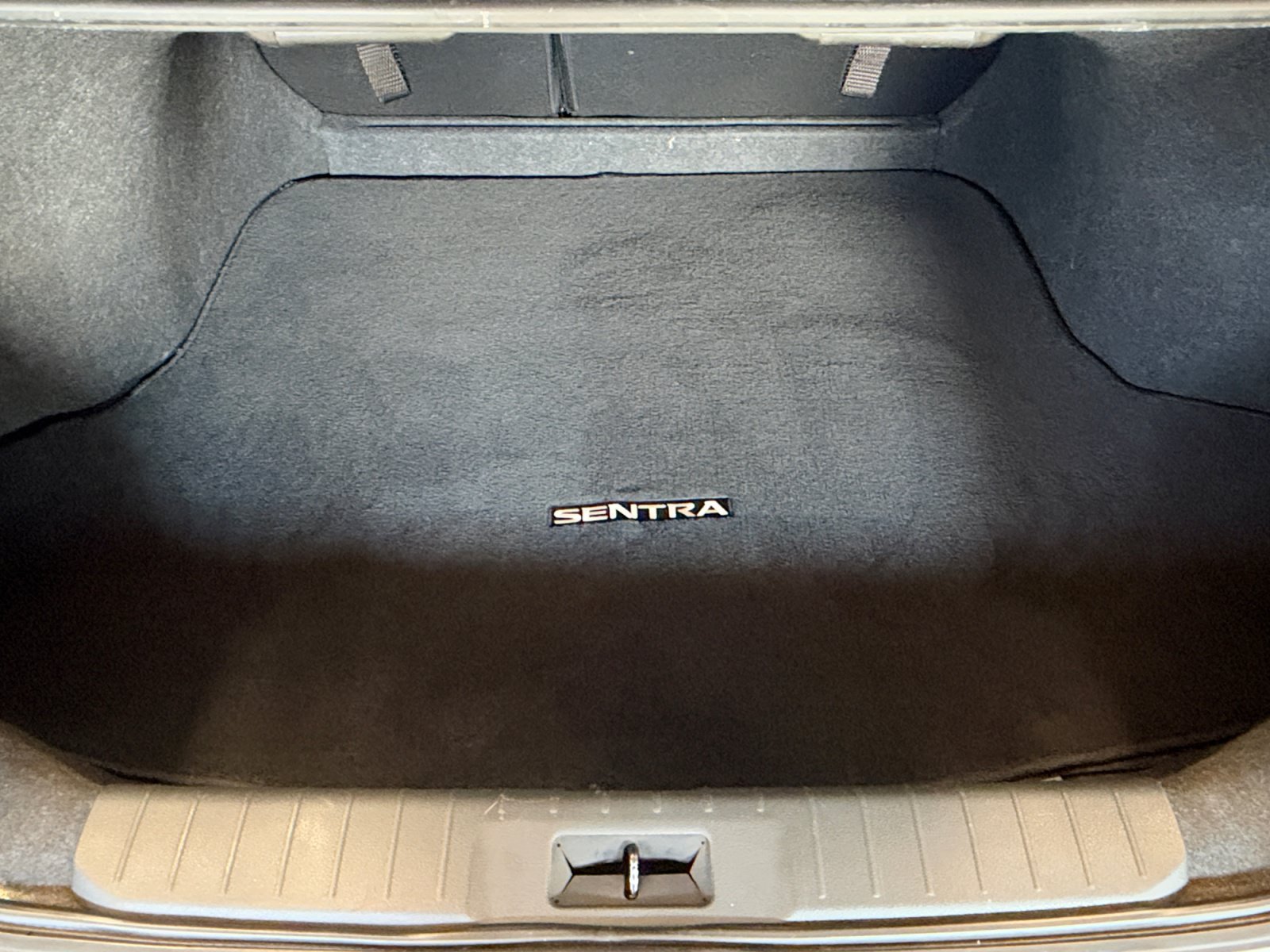Used 2024 Nissan Sentra SV w/ Trunk Package FWD image 13