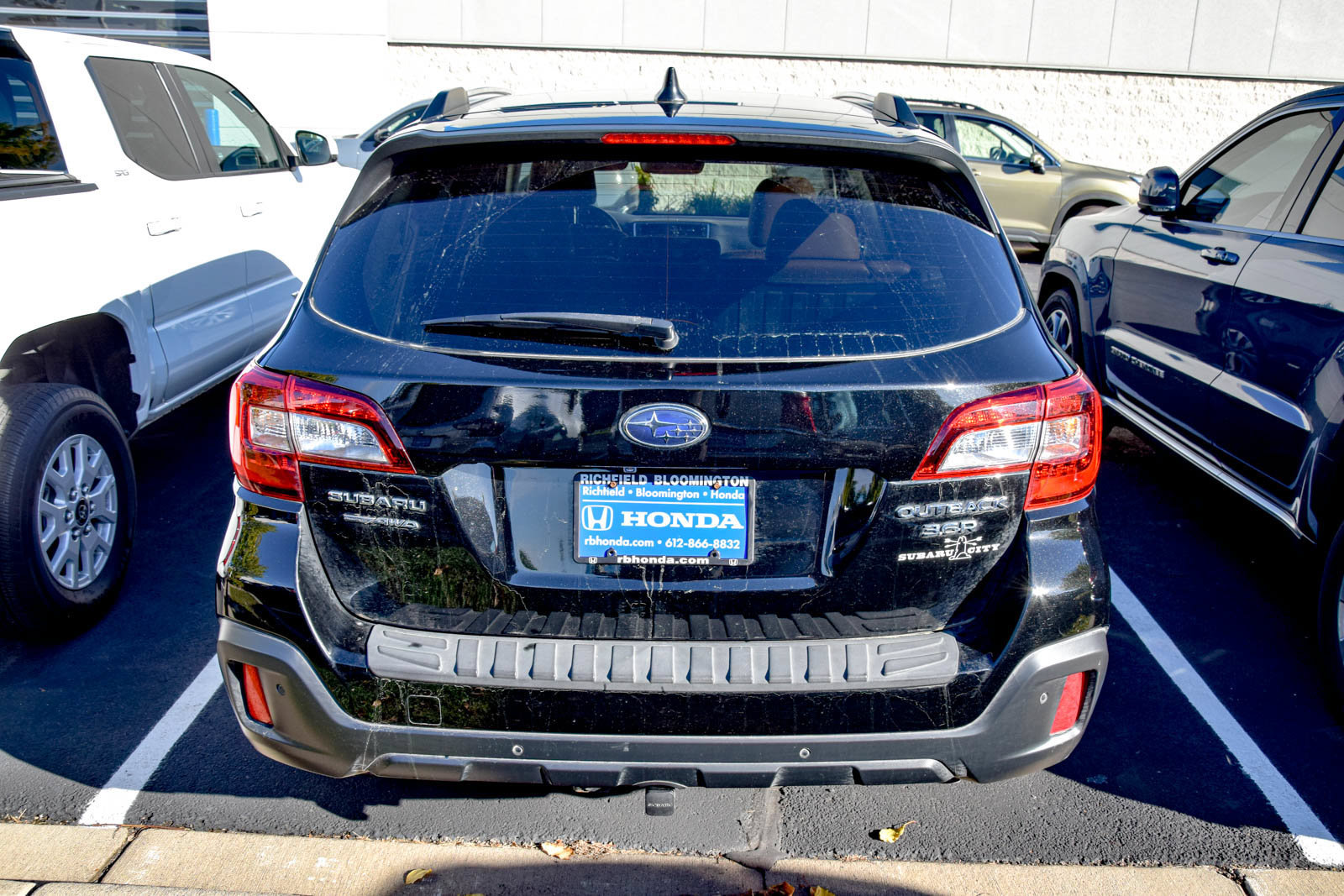 Used 2019 Subaru Outback 3.6R Touring w/ Popular Package #3A AWD/4WD image 17