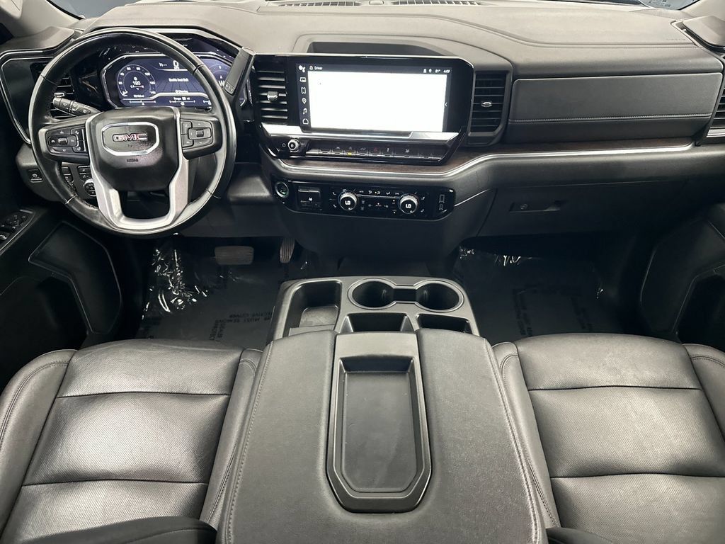 Used 2025 GMC Sierra 1500 SLT AWD/4WD image 12