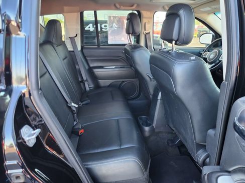 Used 2017 Jeep Compass High Altitude FWD image 12