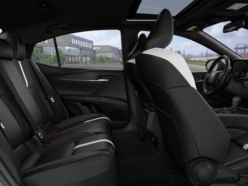 New 2026 Toyota Camry SE FWD image 2