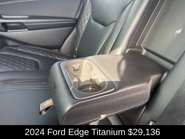 Used 2024 Ford Edge Titanium AWD/4WD image 28