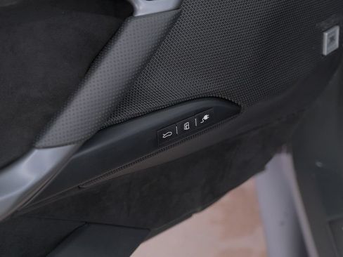 Used 2023 Ferrari 296 GTS RWD image 8