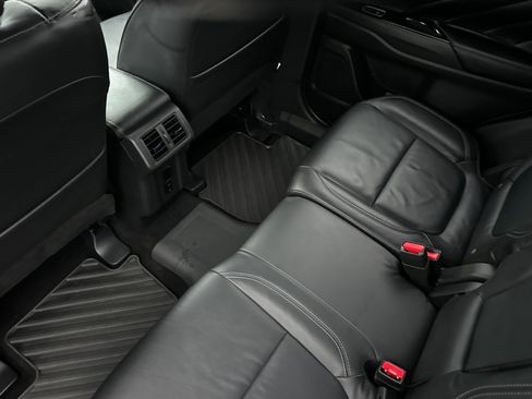 Used 2020 Mitsubishi Outlander SEL image 9