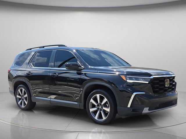 Used 2024 Honda Pilot Touring image 9