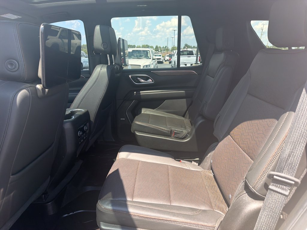 Used 2021 Chevrolet Tahoe High Country w/ Premium Package AWD/4WD image 14