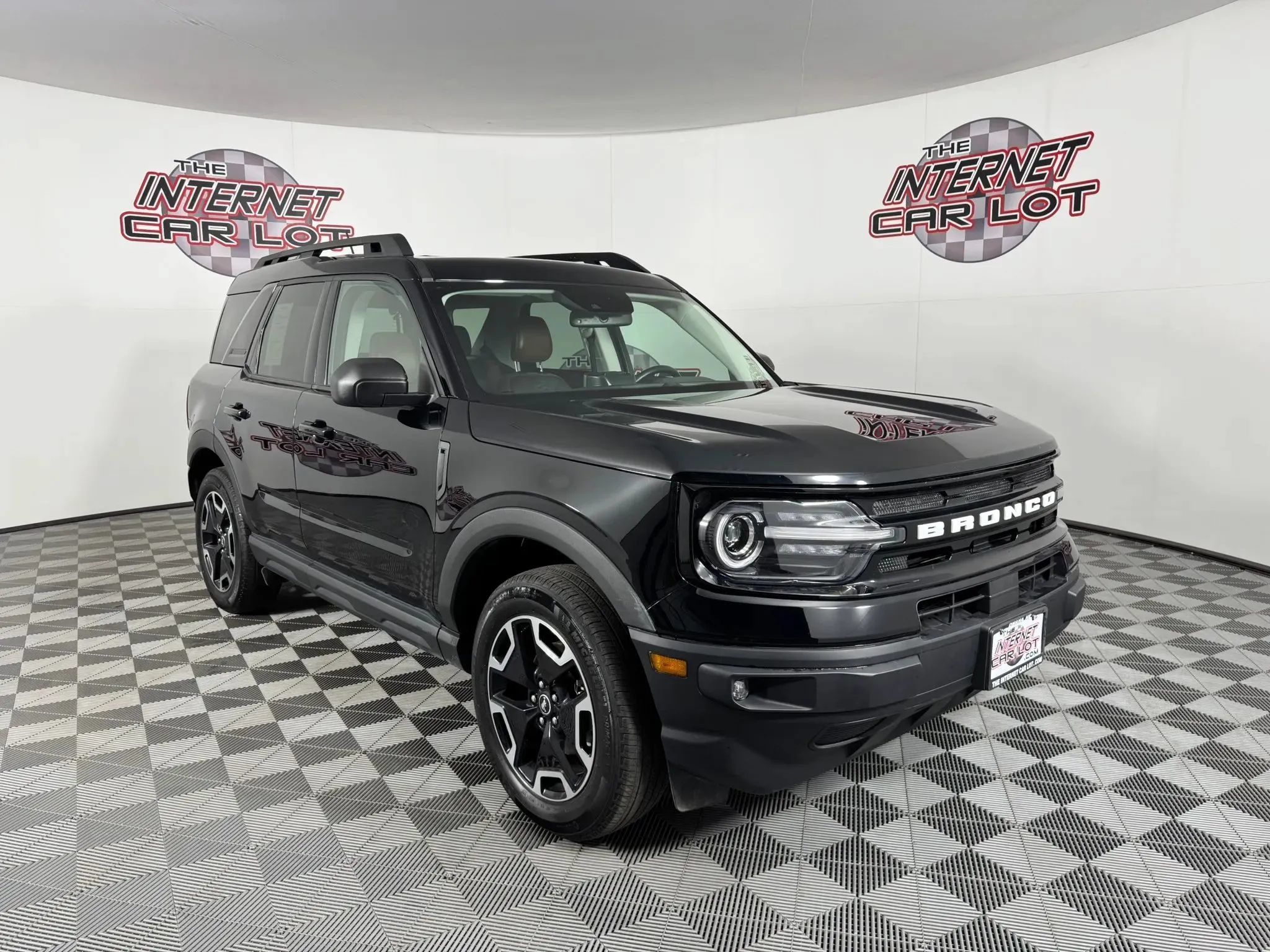 Used 2022 Ford Bronco Sport Outer Banks w/ Tech Package AWD/4WD image 9