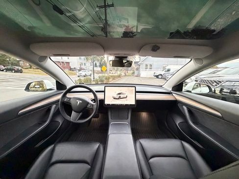 Used 2022 Tesla Model 3 Long Range image 13