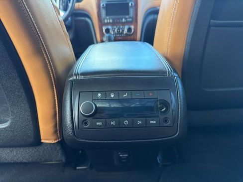 Used 2014 Chevrolet Traverse LTZ w/ LPO, 'HIT The Road' Package image 8