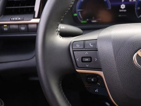 Certified 2023 Toyota Crown image 11