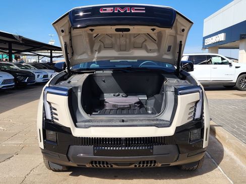 New 2026 GMC Sierra EV Elevation w/ LPO, Elevation Dark Package image 9