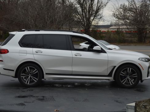 Used 2020 BMW X7 xDrive40i w/ M Sport Package image 12