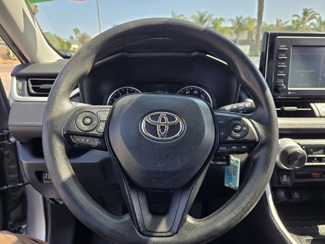 Used 2022 Toyota RAV4 LE w/ Carpet Mat Package (TMS) FWD image 19